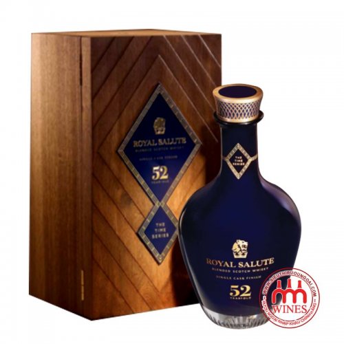 Royal Salute 52 Years Old