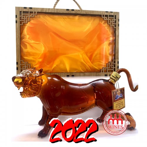 Rượu Nga - Linh Vật Hình Hổ - 1000ml (Hộp Gỗ)