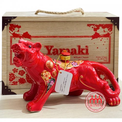 Rượu Hổ sứ Yamaki - Hổ Đỏ Hộp gỗ