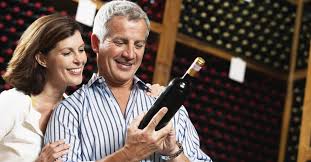 Tìm hiểu dịch vụ thu mua, thanh lý Rượu ngoại tại nhà