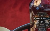 Cập nhật giá Chivas 25 mới nhất 2022? Nên mua ở đâu chính hãng?