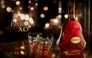 Rượu Hennessy XO 2023 - phong cách quý ông lịch lãm