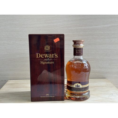 Dewar's Signature Whisky (Thanh lý)