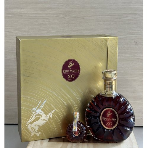 Remy Martin XO Gift Box (Thanh lý )