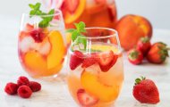 CÁCH LÀM COCKTAIL SANGRIA LAVENDER CỦA TÂY BAN NHA