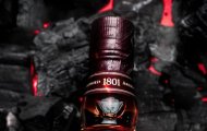 Giải Mã Sức Hút Chivas 18 Blue Signature: "Huyền Thoại Xanh" Trong Lòng Giới Mộ Điệu