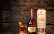 Remy Martin Club: "Kiến Trúc Đa Diện" Và Cuộc Chạm Trán Của Những Tầng Hương Vị Góc Cạnh