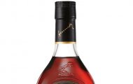 Hennessy & "Vùng Xám" Của Vị Giác: Nơi Những Quy Chuẩn Thượng Lưu Bị Xóa Nhòa