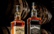 Rượu Jack Daniel's 2026: Biểu Tượng Whiskey Mỹ Đầy Phóng Khoáng