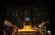 Jack Daniel's No.7: "Cuộc Thanh Tẩy" Qua Những Linh Hồn Than Gỗ Phong Cổ Thụ