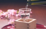 Sake Nhật Bản: Hành Trình Tinh Hoa Từ Gạo Đến Ly Rượu Thượng Hạng