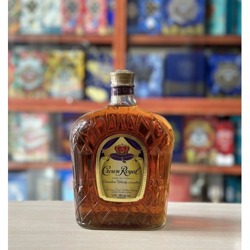 Crown Royal whisky 1.14L( không hộp)