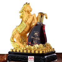 Kệ Ngựa + Rượu Brandy Comte De La Fère XO 700ml