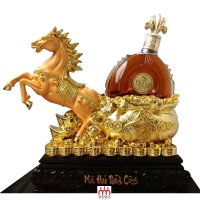 KỆ NGỰA VÀNG MÃ ĐÁO THÀNH CÔNG + BRANDY VENUS