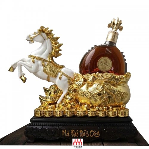 KỆ NGỰA TRẮNG MÃ ĐÁO THÀNH CÔNG + BRANDY VENUS