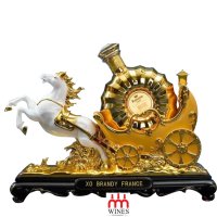 Kệ ngựa Trắng Kéo Xe + Brandy Raynal VSOP