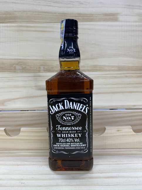 rượu whisky mỹ, rượu nhập, rượu ngoại, rượu ngon, rượu giá tốt, rượu đạt chuẩn, rượu chính hãng, hương vị nòng nàng tươi ngon, quà tặng