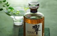 Giải mã 24 cạnh chai Hibiki: Biểu tượng quyền lực của giới thượng lưu