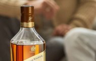 Giải mã Johnnie Walker Blue Label: Đẳng cấp xa xỉ của giới tinh hoa