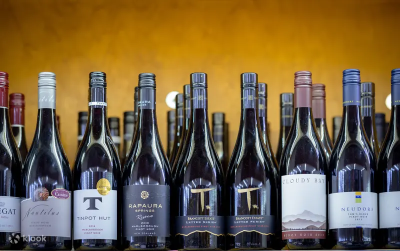 Rượu vang Pháp Grand Cru Classé, Giá vang Pháp Bordeaux 2026, Đầu tư rượu vang quý hiếm, Vang Pháp biếu đối tác sang trọng, Sưu tầm vang cổ Bordeaux.