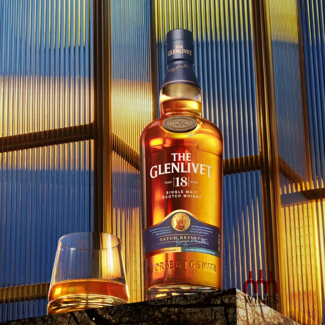 Rượu The Glenlivet 18 Years hộp xanh đen sang trọng