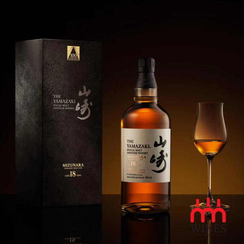 Rượu Yamazaki 18 Years Mizunara 100th Anniversary hộp đen và chai
