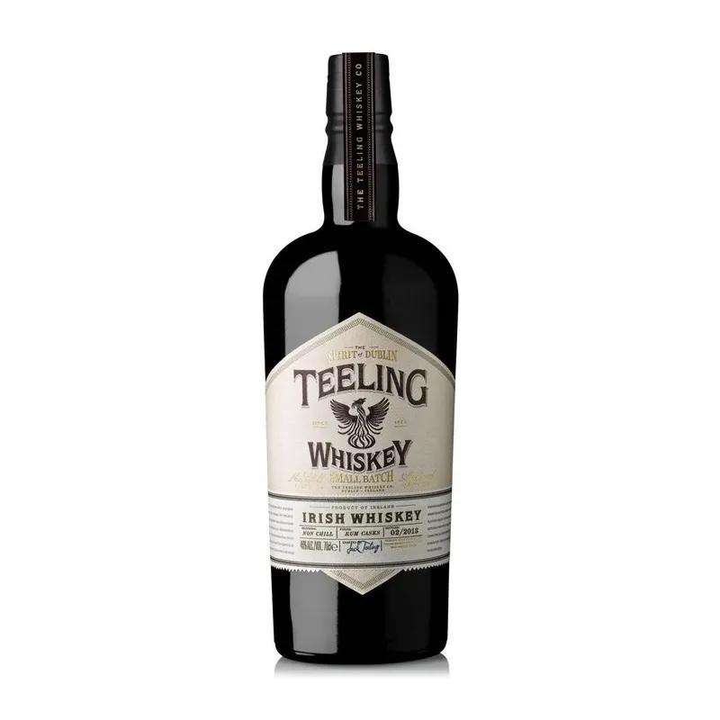 Rượu Teeling Bigbatch 5000ml trên kệ gỗ đòn đẩy
